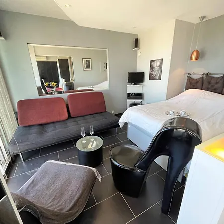 Appartement Deux Pieces Cap D'agde Naturisme Cn060-f111 Agde